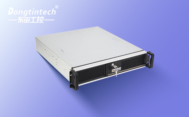 上架式工控机.jpg 上架式工控机.jpg