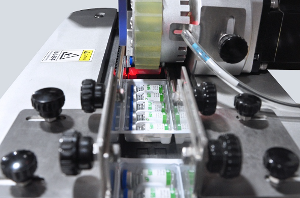 自动对位贴标机.png 自动对位贴标机.png