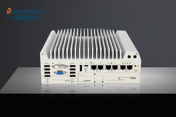 熊猫嵌入式无风扇工控机.png 熊猫嵌入式无风扇工控机.png