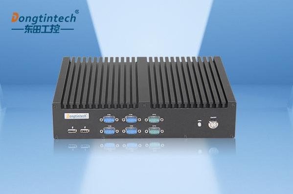 熊猫嵌入式工控机.png 熊猫嵌入式工控机.png